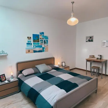 Casa Glicine Pensión Finale Ligure