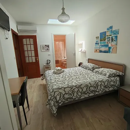 Pensión Casa Glicine 3*