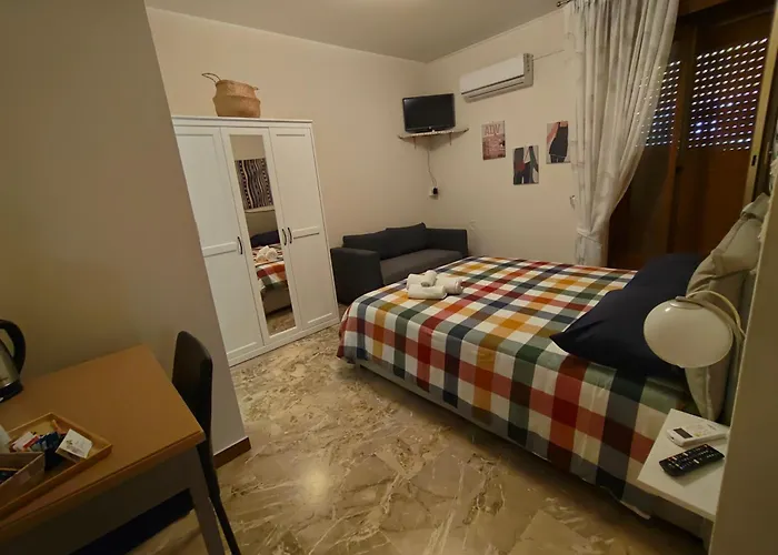 Casa Glicine Pensión Finale Ligure