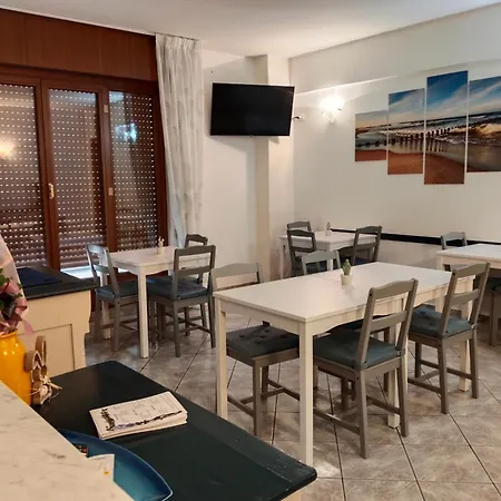 Casa Glicine בית הארחה פינאלה ליגורה