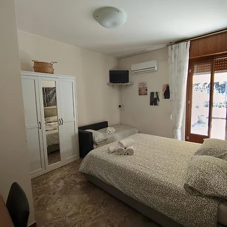 Casa Glicine Konukevi Finale Ligure